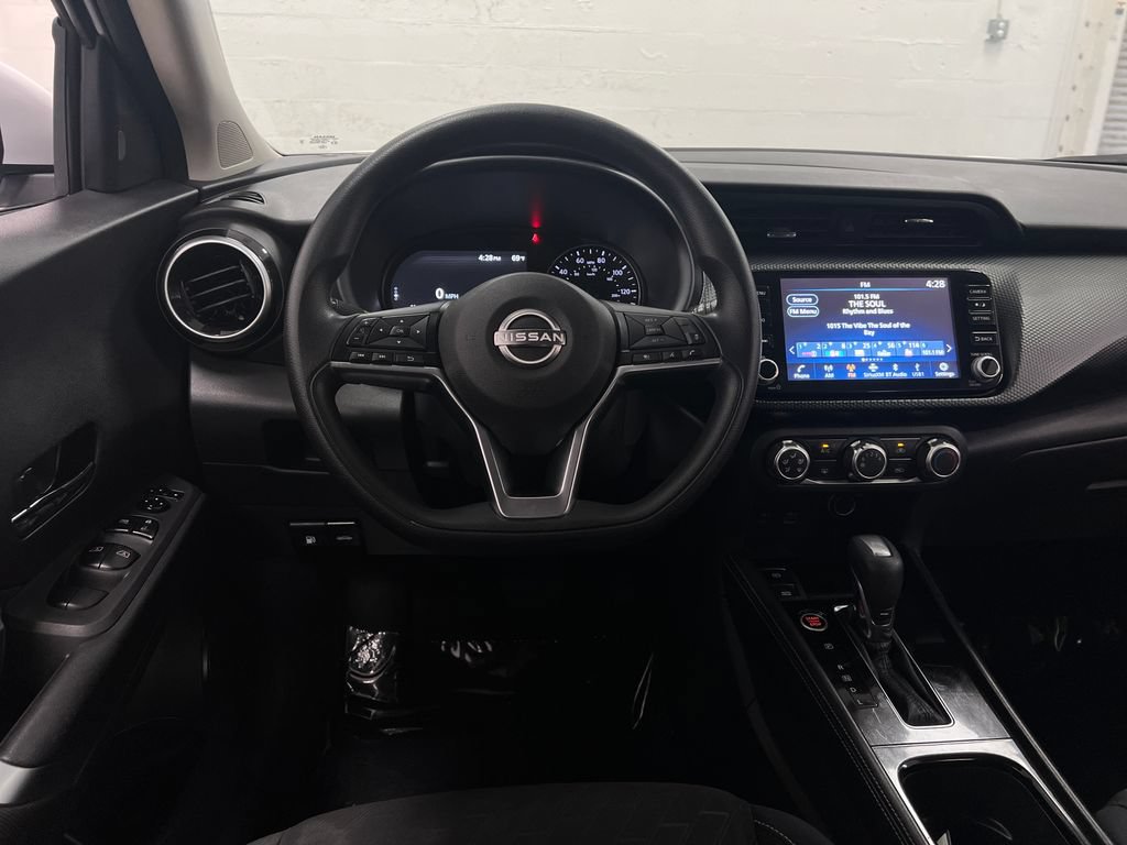 Used 2024 Nissan Kicks SV FWD image 14