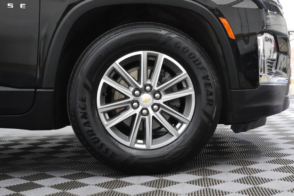 Used 2023 Chevrolet Traverse LT AWD/4WD image 4