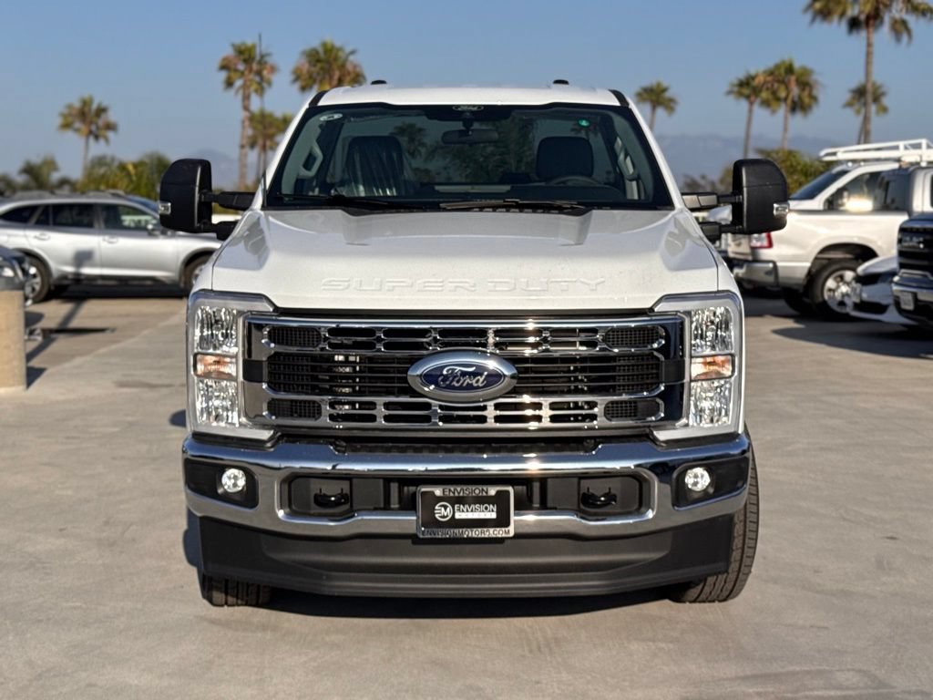 Used 2025 Ford F350 XLT AWD/4WD image 6