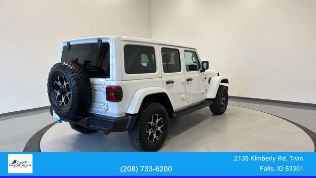 Used 2022 Jeep Wrangler Unlimited Sahara w/ Cold Weather Group AWD/4WD image 7