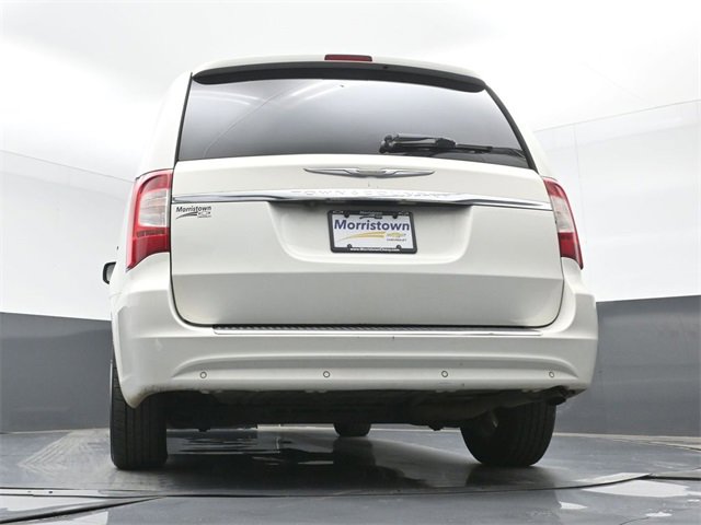 Used 2011 Chrysler Town & Country Touring-L w/ Entertainment Group #2 image 53