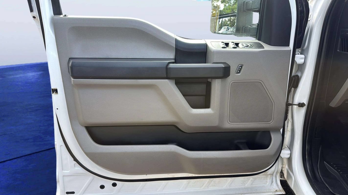 Used 2018 Ford F250 XL w/ Power Equipment Group AWD/4WD image 21
