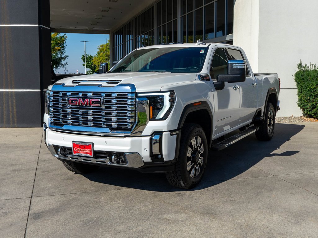 New 2025 GMC Sierra 2500 Denali w/ Denali Reserve Package image 3
