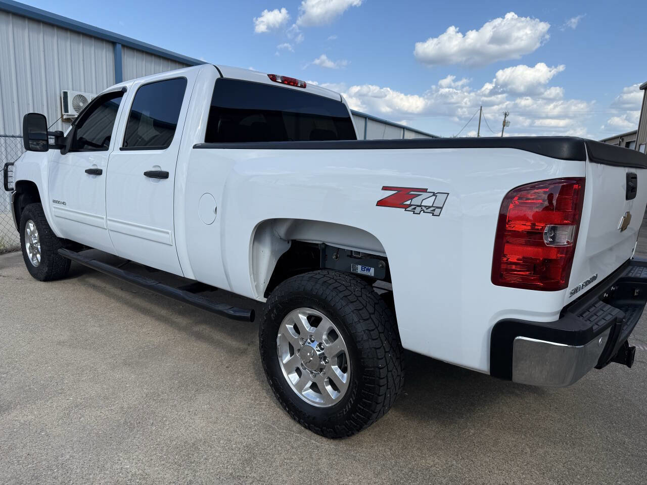 Used 2014 Chevrolet Silverado 2500 LT w/ Interior Plus Package image 33