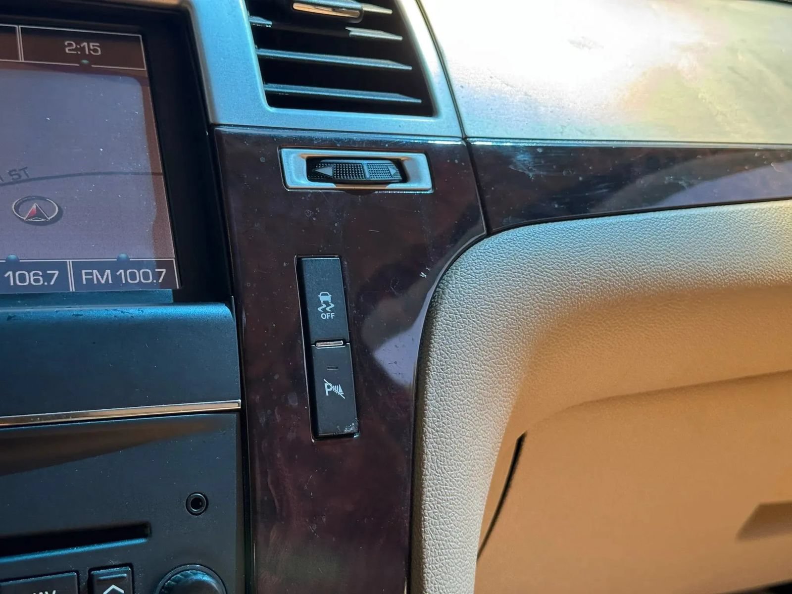 Used 2012 Cadillac Escalade Premium AWD/4WD image 28