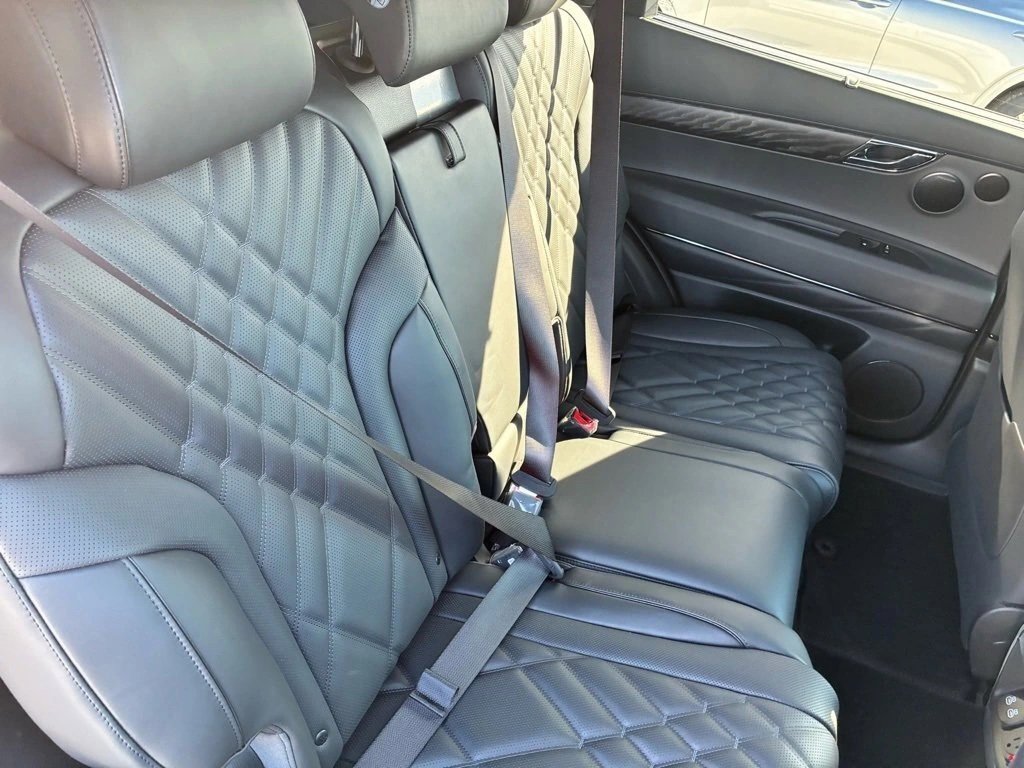 New 2026 Genesis GV80 3.5T e-SC image 13