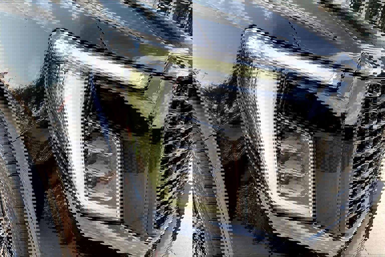 New 2026 GMC Yukon Denali w/ Sun & Power Step Package image 16