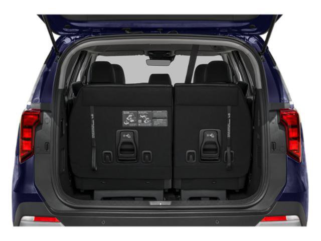 Used 2025 Kia Carnival FWD image 13