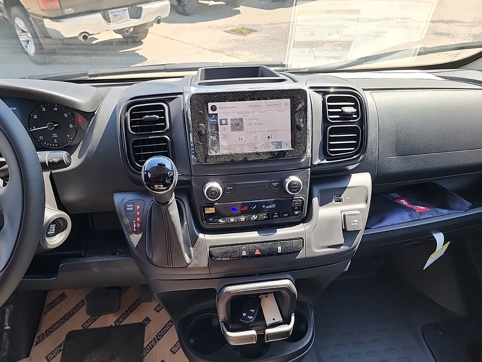 New 2024 RAM ProMaster 3500 w/ Convenience Group image 27