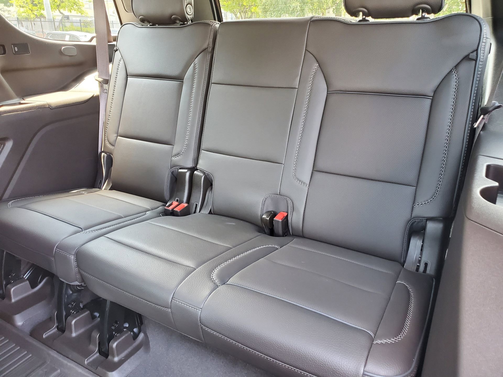 Used 2023 GMC Yukon Denali AWD/4WD image 13