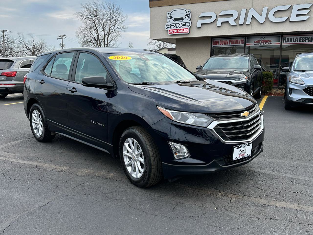 Used 2020 Chevrolet Equinox LS image 1