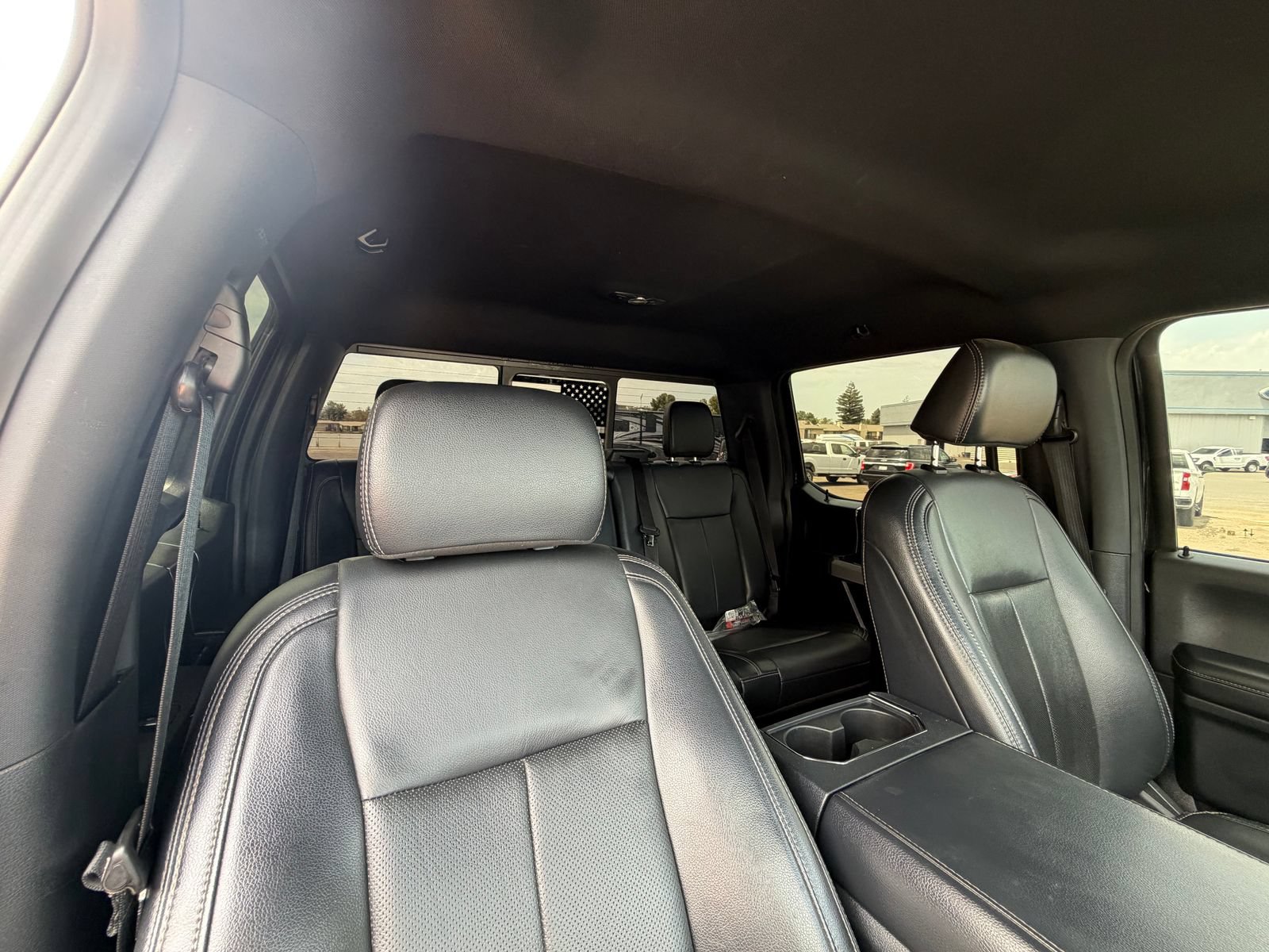 Used 2022 Ford F350 Lariat w/ Tremor Off-Road Package AWD/4WD image 22