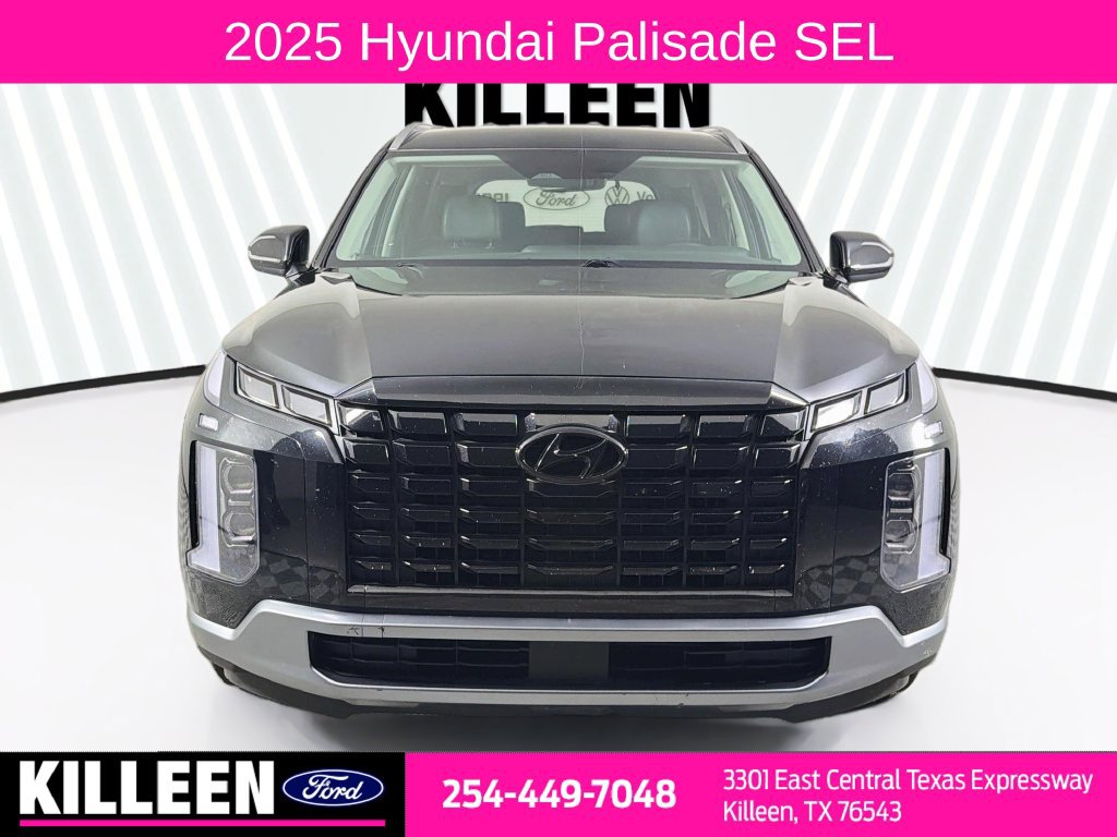 Used 2025 Hyundai Palisade SEL FWD image 2