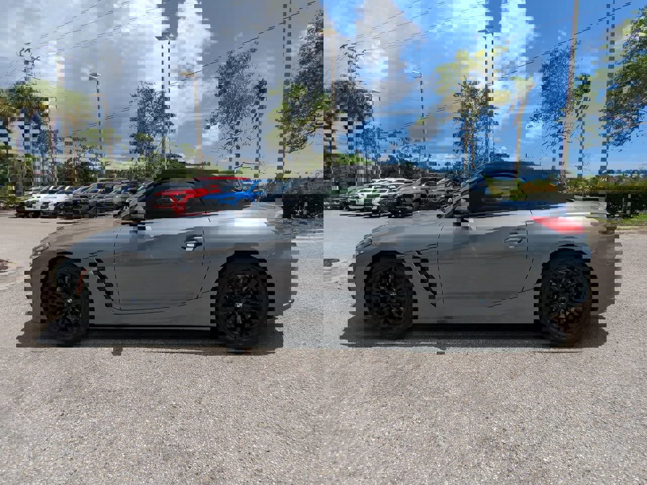 Used 2024 BMW Z4 M40i w/ Premium Package image 8