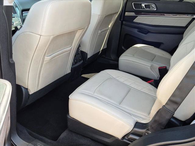 Used 2018 Ford Explorer Platinum AWD/4WD image 26