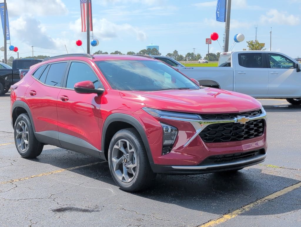 New 2026 Chevrolet Trax LT w/ Driver Confidence Package FWD image 8