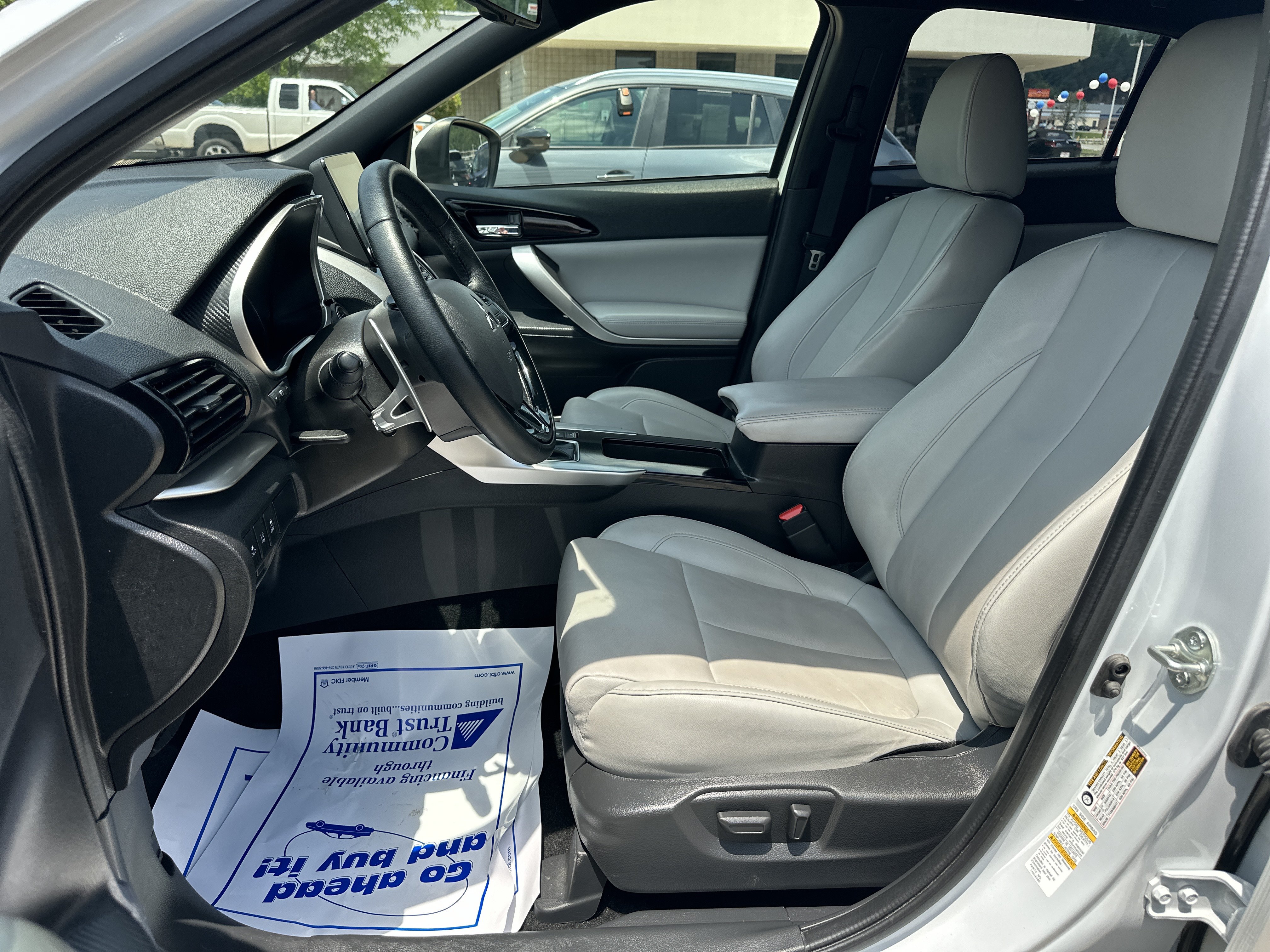Used 2025 Mitsubishi Eclipse Cross SEL AWD/4WD image 19