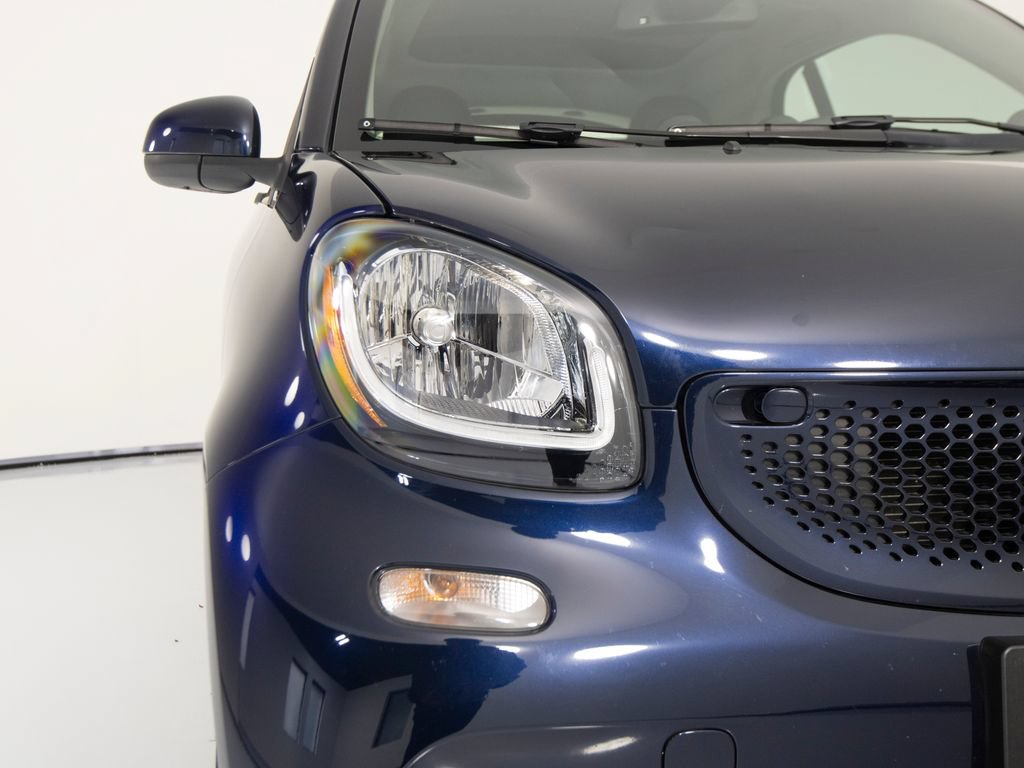 Used 2018 smart fortwo electric drive RWD image 37