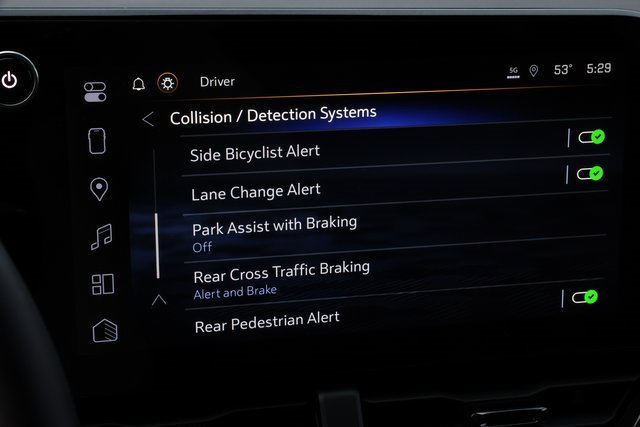 Used 2025 Chevrolet Equinox RS w/ Safety and Technology Package image 28