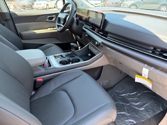 New 2027 Kia Carnival EX FWD image 20