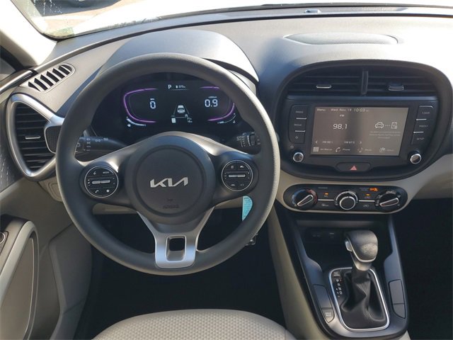 New 2025 Kia Soul LX image 18
