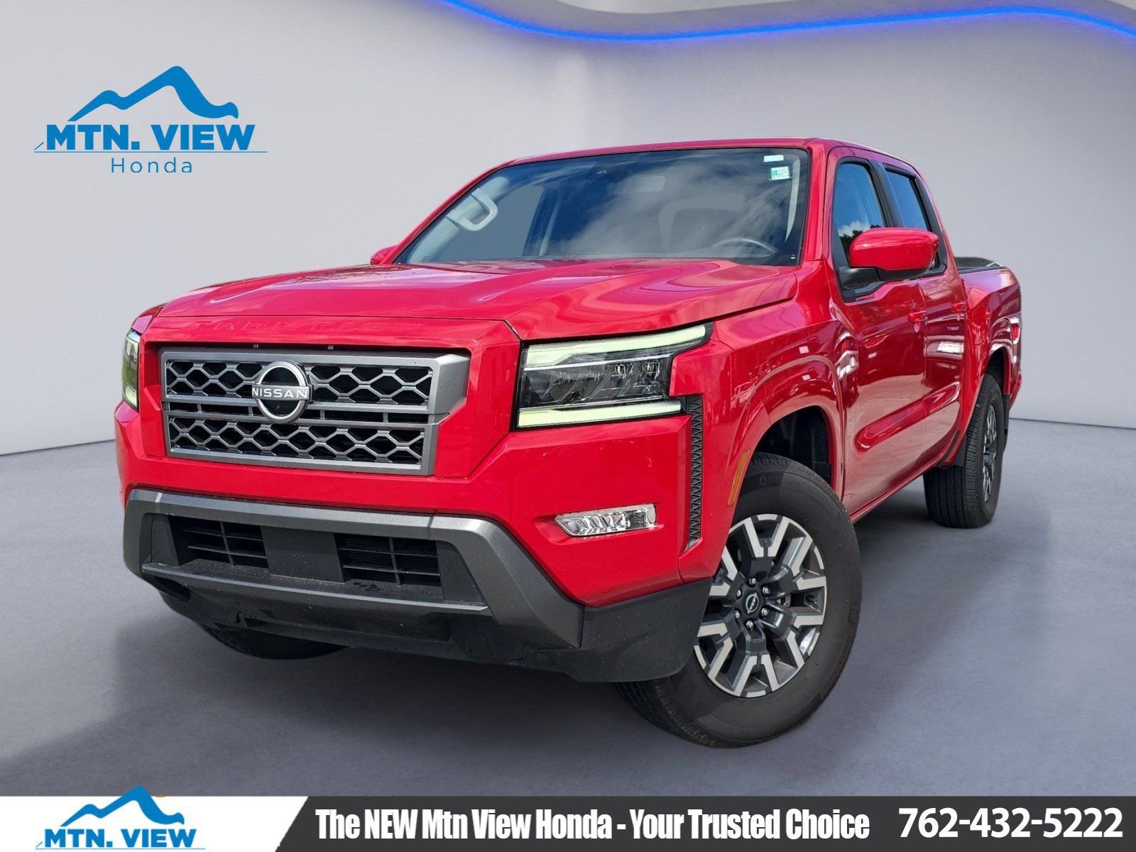 Used 2024 Nissan Frontier SL image 1