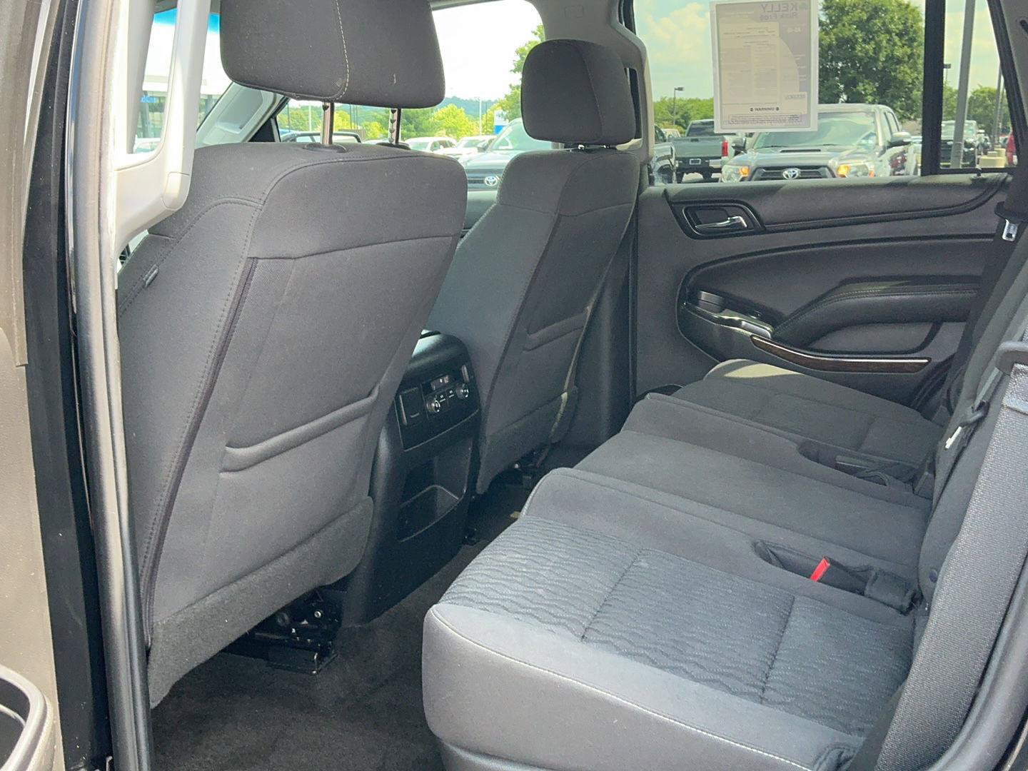 Used 2018 Chevrolet Tahoe LS AWD/4WD image 27