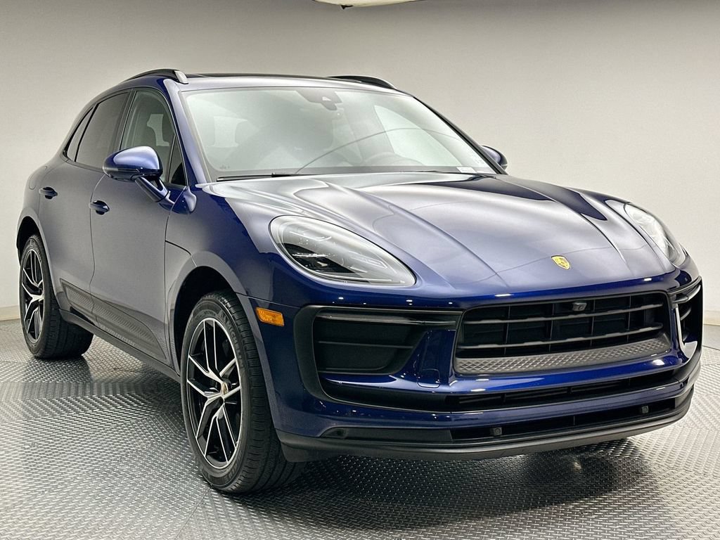 Used 2022 Porsche Macan AWD/4WD image 15