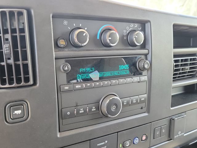 Used 2024 Chevrolet Express 3500 LT w/ LT Preferred Equipment Group RWD image 28
