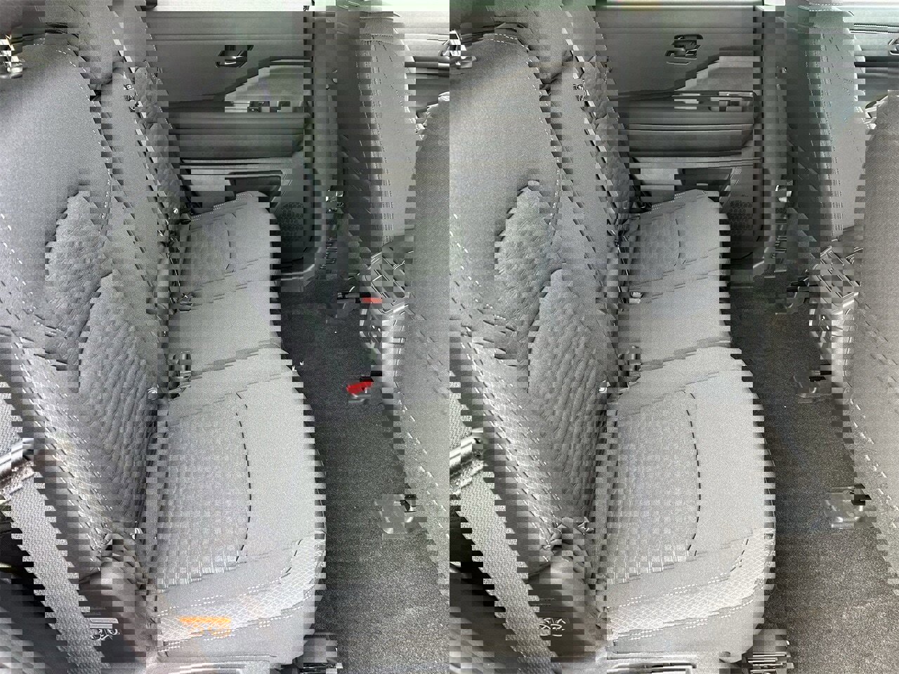 New 2026 Nissan Pathfinder SV image 15