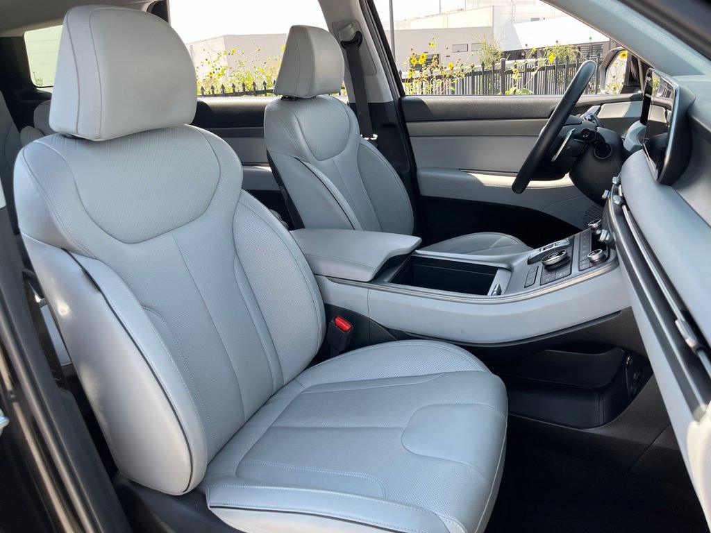 Used 2025 Hyundai Palisade SEL FWD image 27