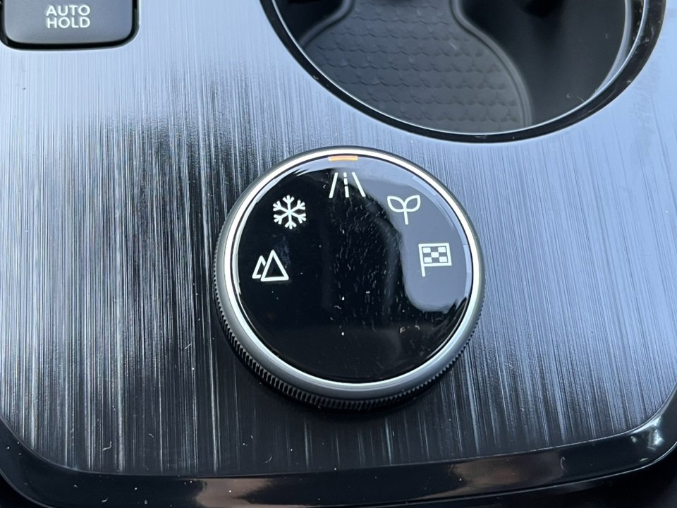 Used 2026 Nissan Rogue SV image 24