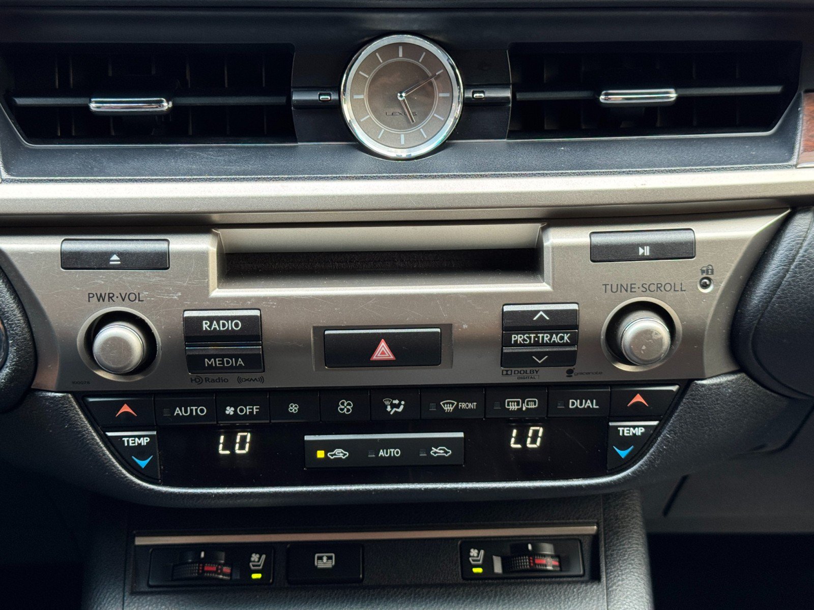 Used 2013 Lexus ES 350 w/ Luxury Pkg FWD image 29