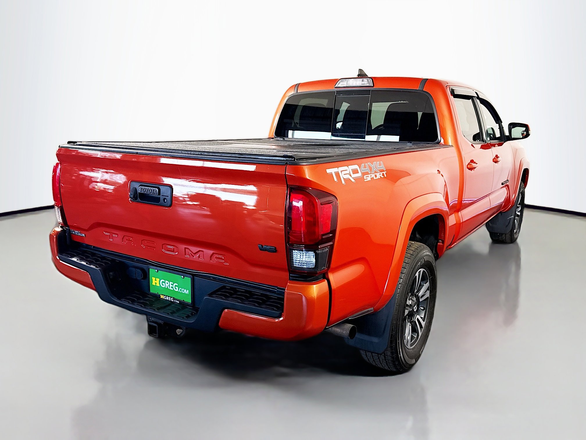 Used 2018 Toyota Tacoma SR5 image 10