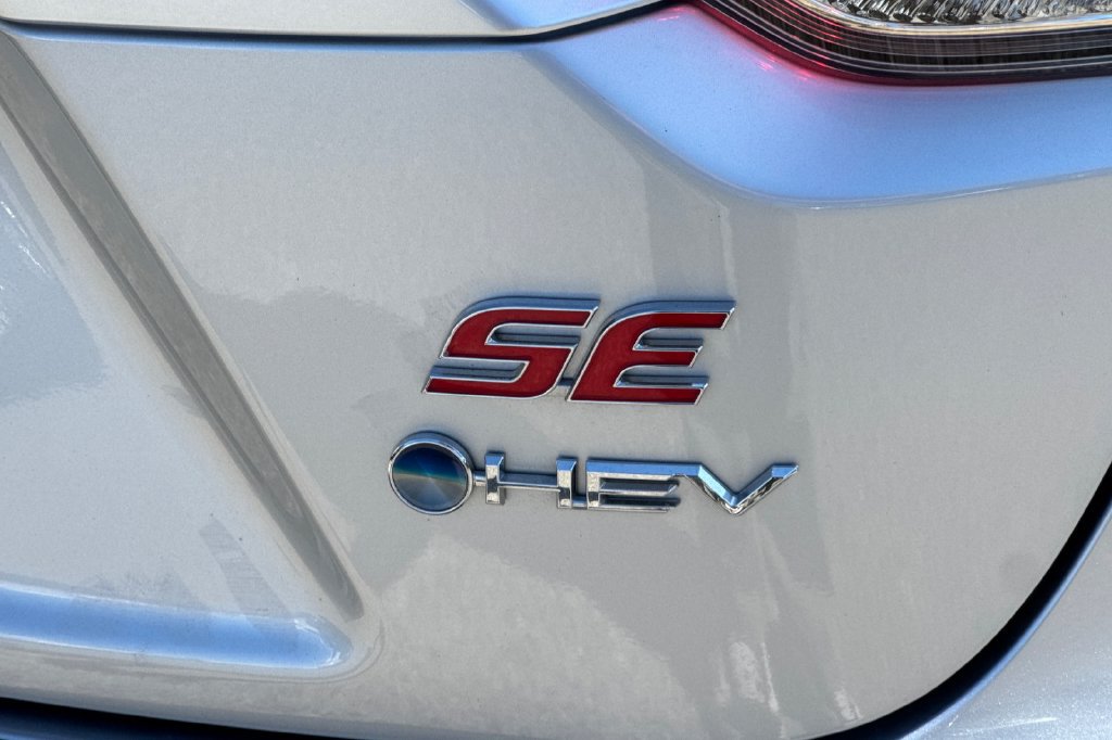 Certified 2025 Toyota Corolla SE w/ SE Premium Package FWD image 26