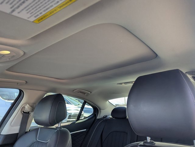 Used 2020 Genesis G70 2.0T image 29