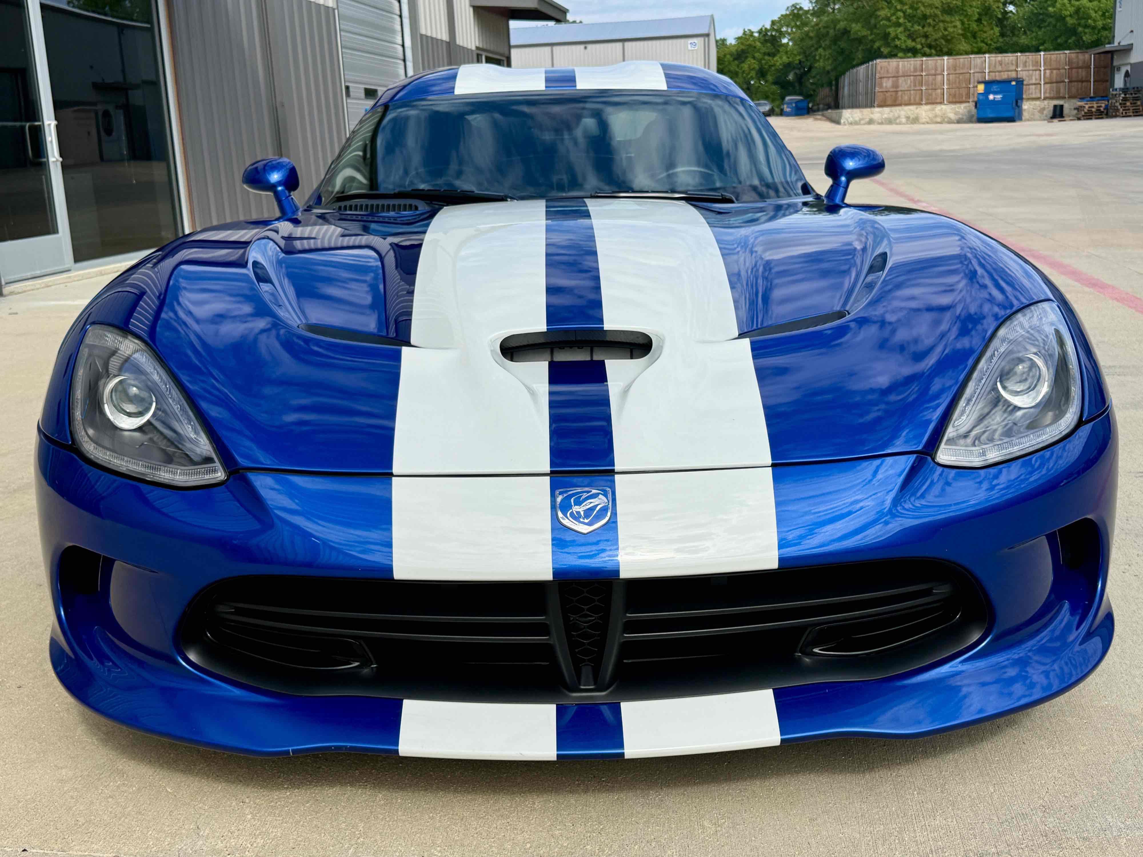 Used 2013 SRT Viper GTS w/ GTS Laguna Interior Pkg image 3