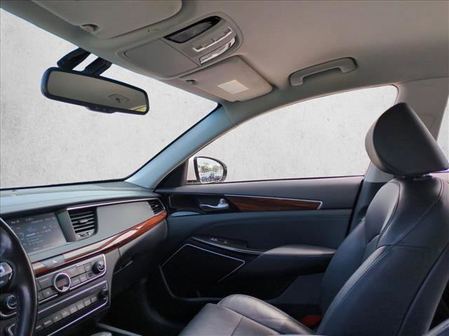 Used 2019 Kia Cadenza Premium w/ Paint Protection Package image 16
