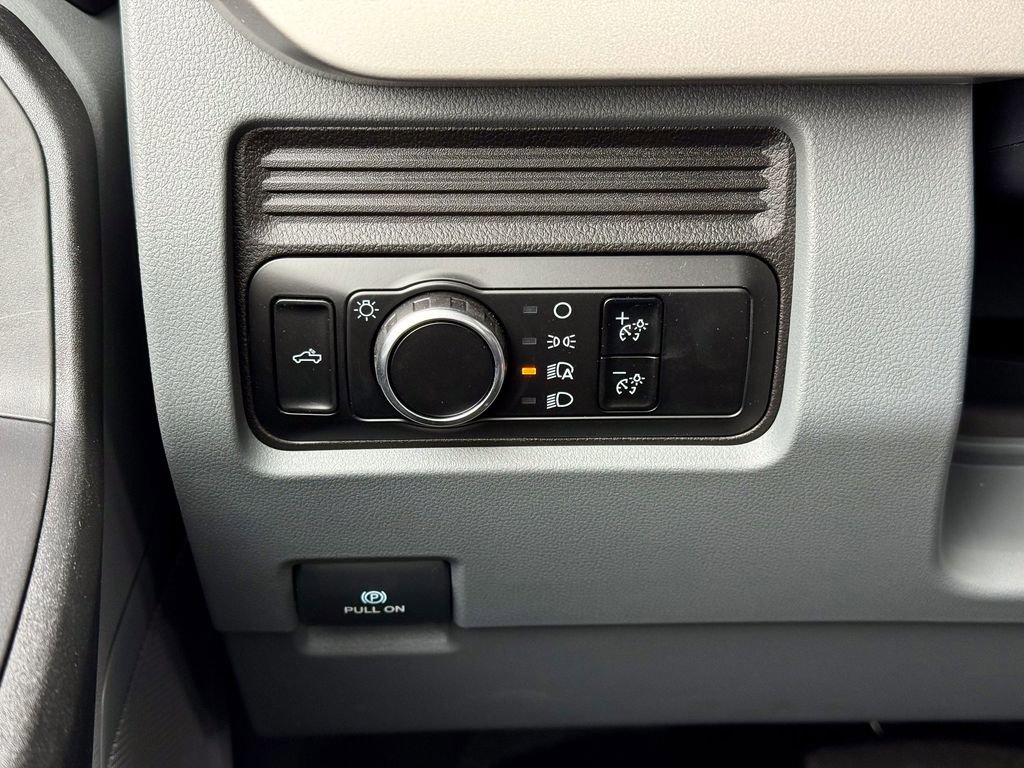 New 2024 Ford F550 4x4 Regular Cab Super Duty image 25