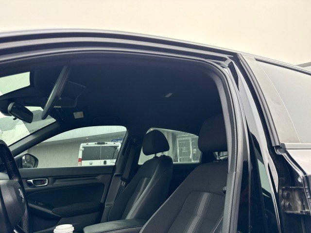 Used 2022 Honda Civic Sport image 6
