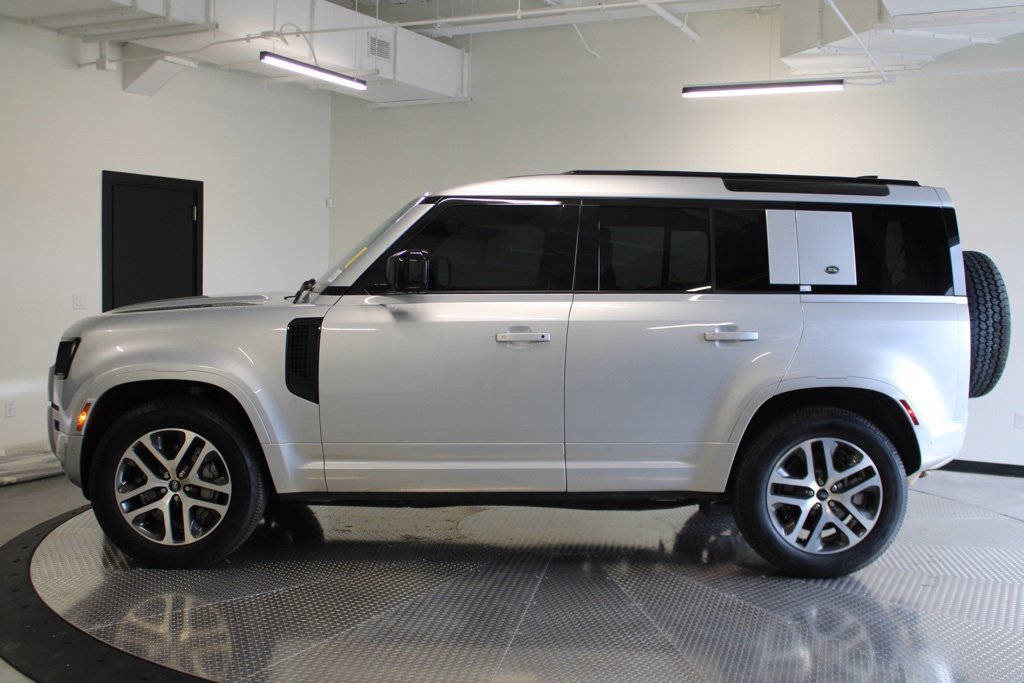 Used 2022 Land Rover Defender 110 XS Edition image 3