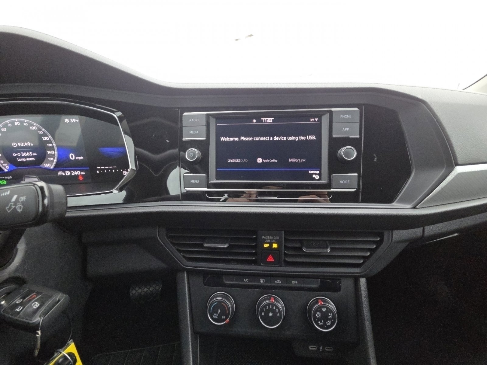 Used 2024 Volkswagen Jetta S image 27