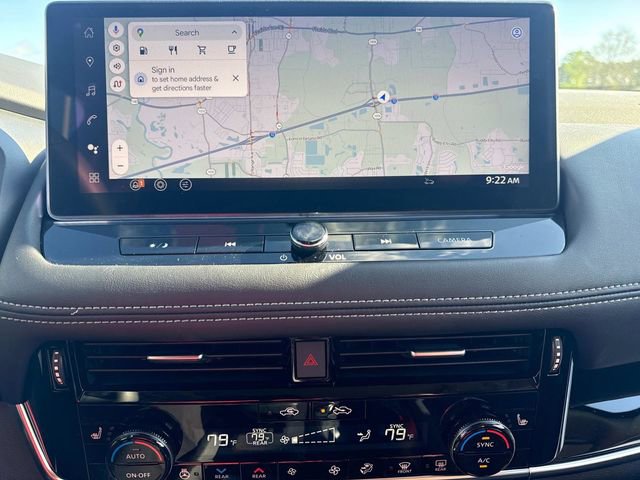 Used 2025 Nissan Rogue SL w/ Tech Package image 32