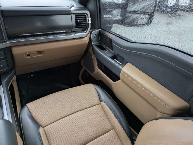Certified 2024 Ford F350 Lariat w/ Lariat Ultimate Package AWD/4WD image 17