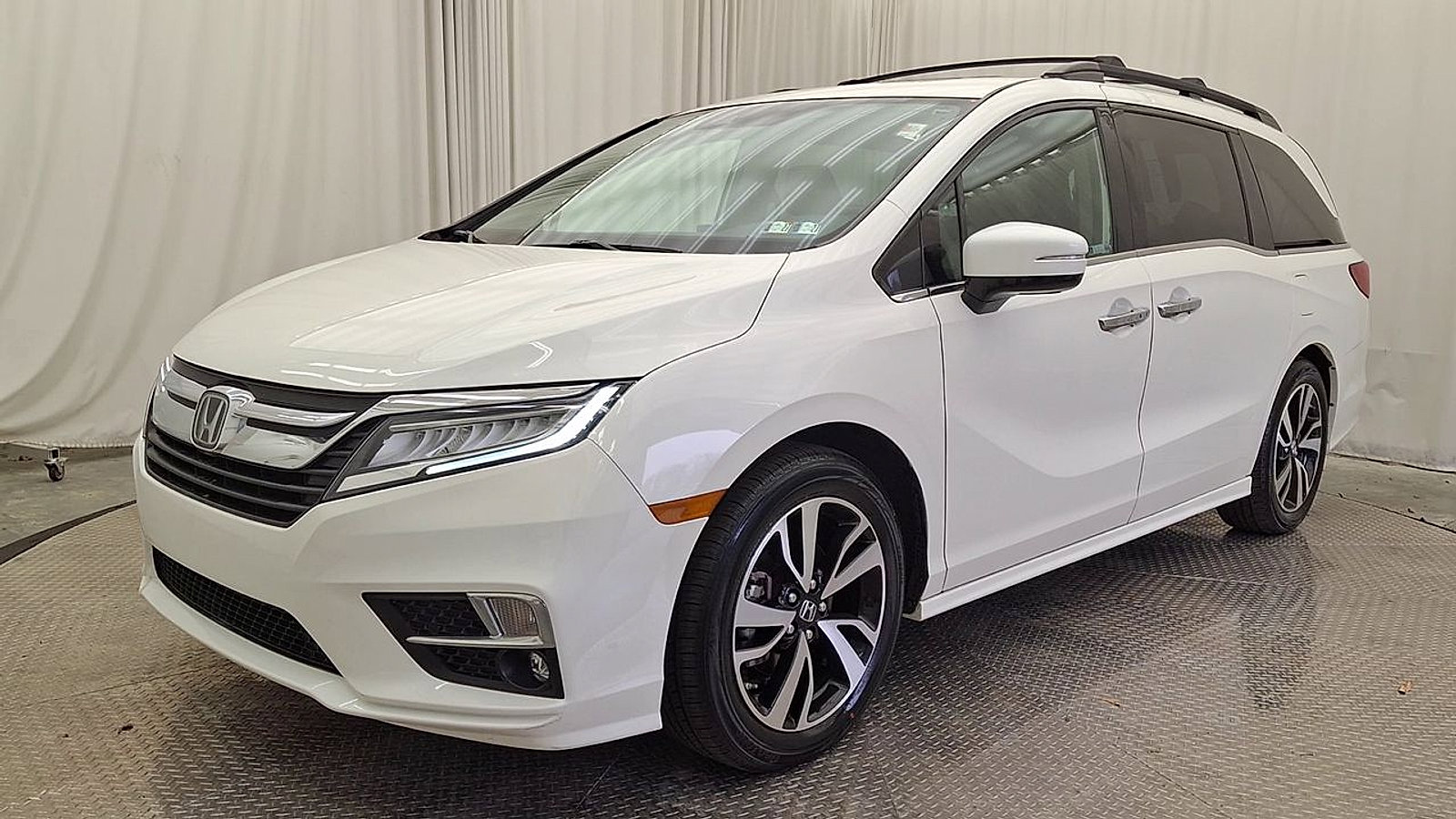Used 2019 Honda Odyssey Elite image 7