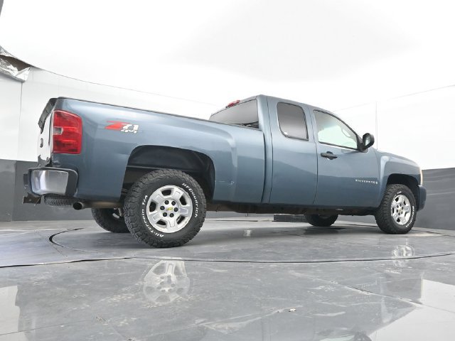 Used 2009 Chevrolet Silverado 1500 LT w/ Power Pack Plus AWD/4WD image 39