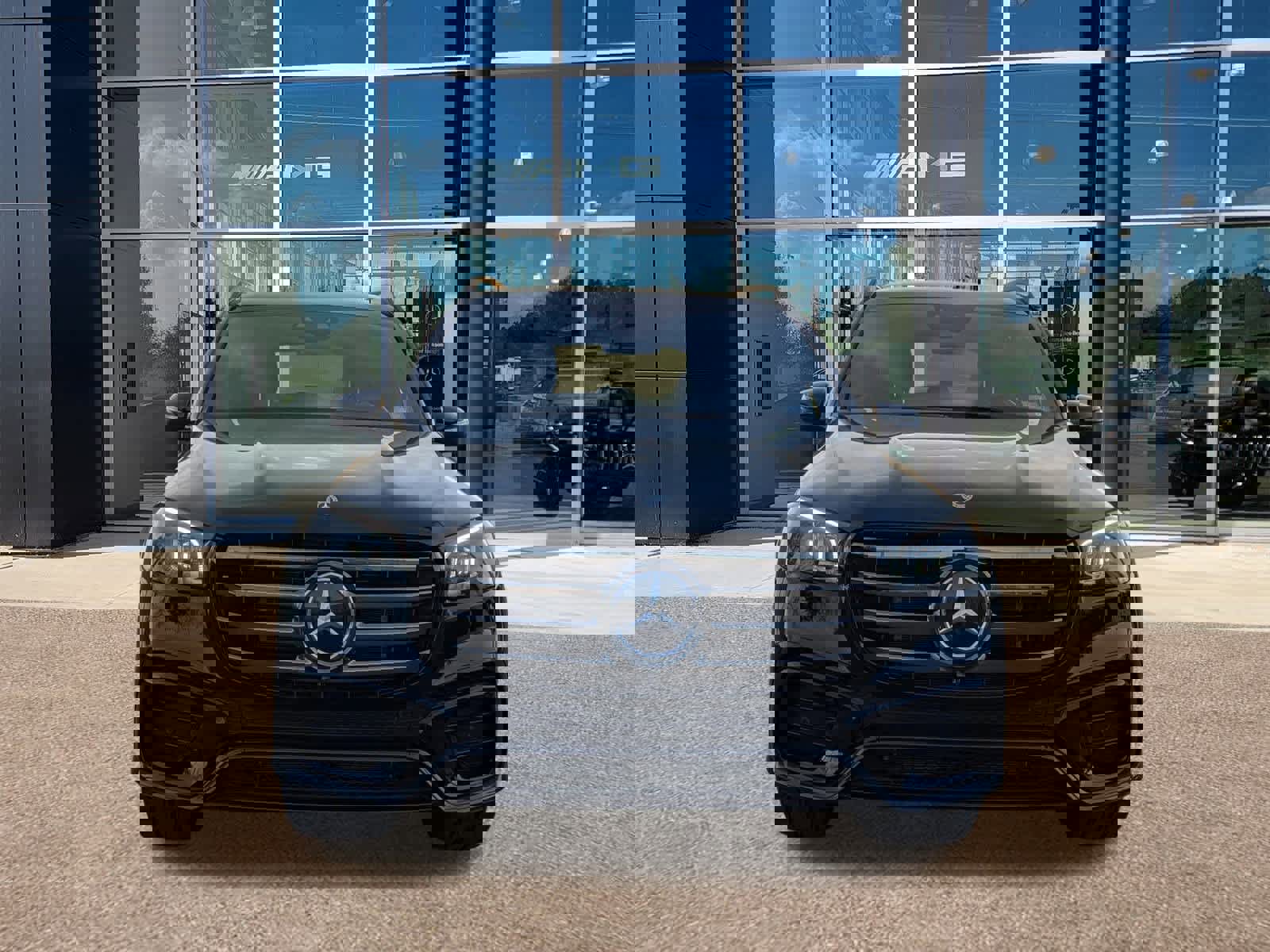 Used 2025 Mercedes-Benz GLS 450 4MATIC image 2