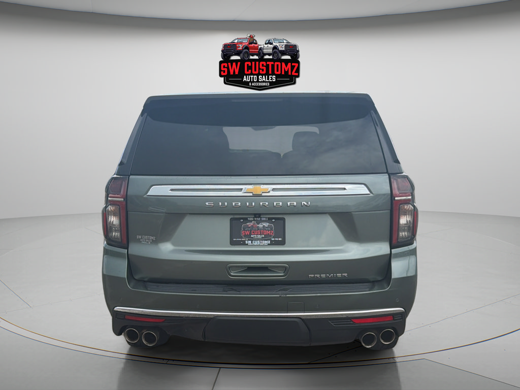 Used 2023 Chevrolet Suburban Premier RWD image 6