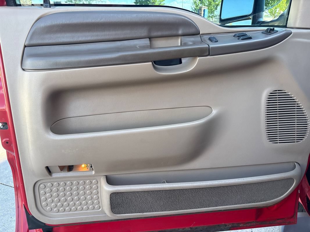 Used 1999 Ford F250 XL AWD/4WD image 17