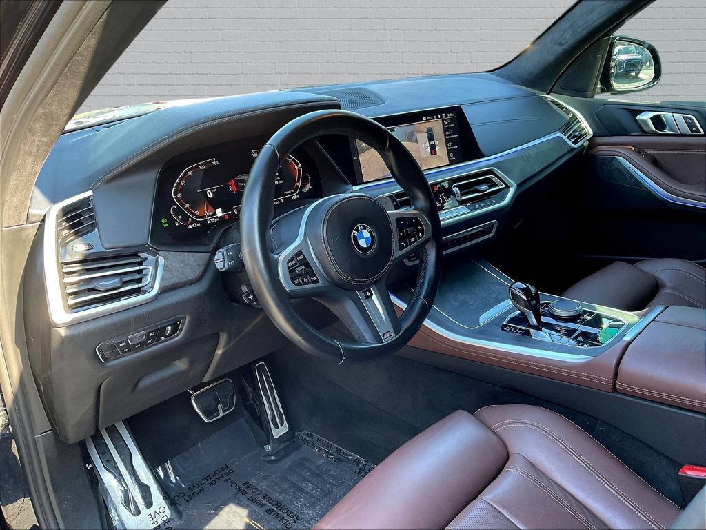 Used 2022 BMW X5 xDrive40i w/ M Sport Package AWD/4WD image 14